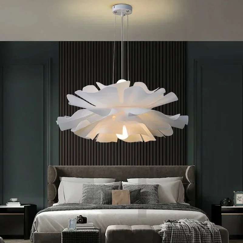 Industrial Retro Art Creative Acrylic Flower Cream LED Pendant Lights Lustre Lamps for Living Room Home Decoration Chandeliers