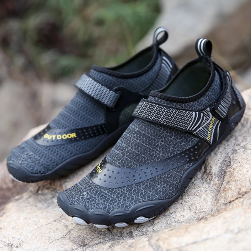Men's Water Sneakers Swimming Beach Quick-Dry Wading Footwear Outdoor Upstream Shoes Breathable Barefoot Shoes Size 36-47