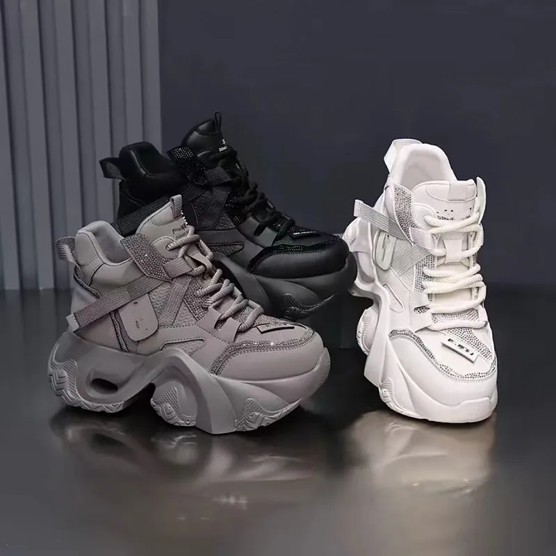 المرأة 2025 الخريف والشتاء منصة جديدة زيادة عالية الجودة أحذية رياضية كاجوال خفيفة الوزن لينة سوليد أحذية قطنية #1