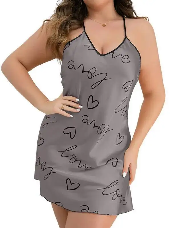女性の背中の開いたソリッドカラーのドレスハートレタープリントナイトドレスカジュアルルーズホームウェアアイスシルクドレス女性のための魅力的な GRPO