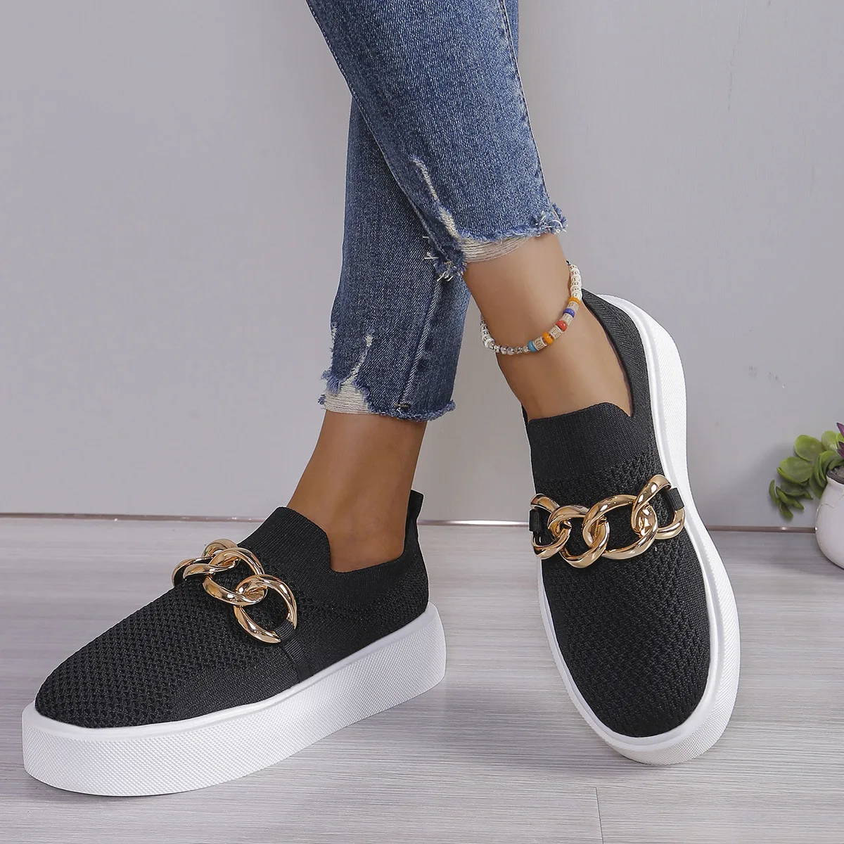 Women Sneakers Metal Chain Thick Sole Breathable Flats Breathable Anti Slip Lightweight Mesh Large Size Casual Vulcanized Shoes