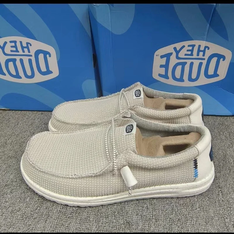 Off-white woven gray lining