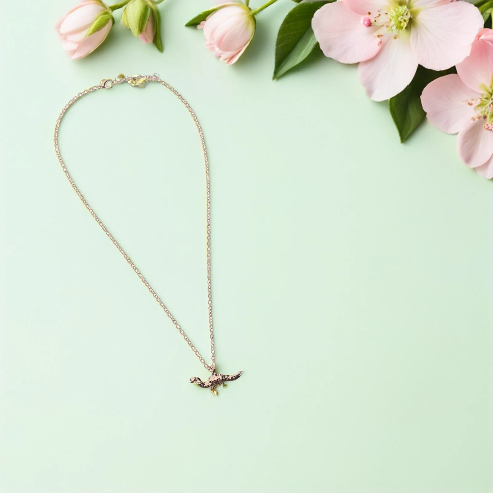 

2Pcs Fashion Dinosaur Necklace for Couples Cute Minimalist Animal Pendant Jewelry Gift for Anniversary Valentine's Day Birthday