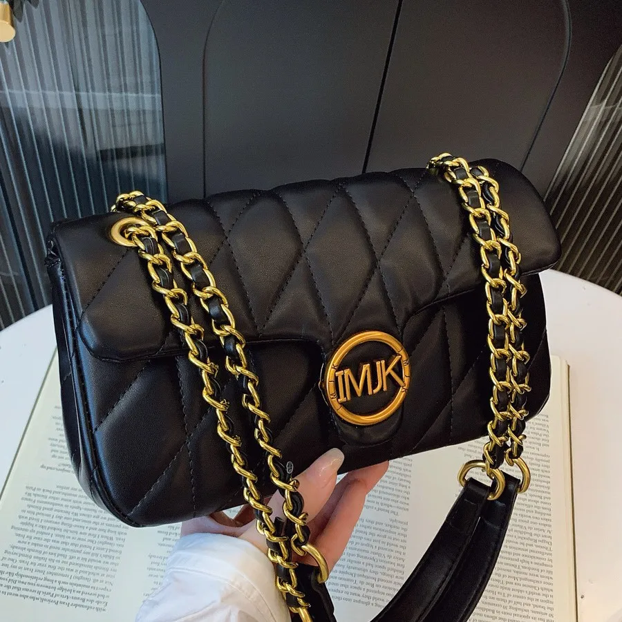 

2025 Luxury Chain Square Bag for Women Trendy Crossbody & Shoulder Purse Minimalist Design Exquisite Small Bag for Daily Use