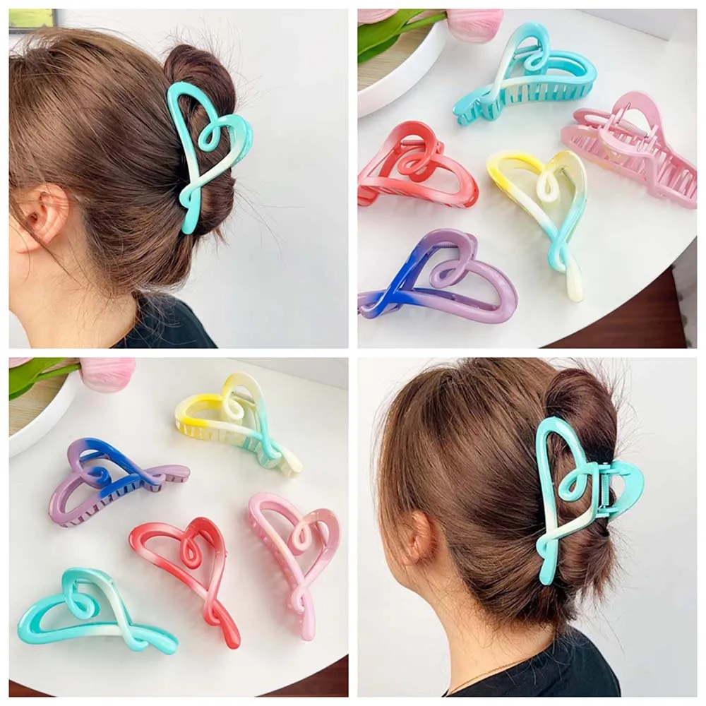 Korean Y2K Style Love Heart Hair Claw Hair Accessories Hollow Love Heart Korean Hair Claw Headwear Barrettes Heart Hair Clips