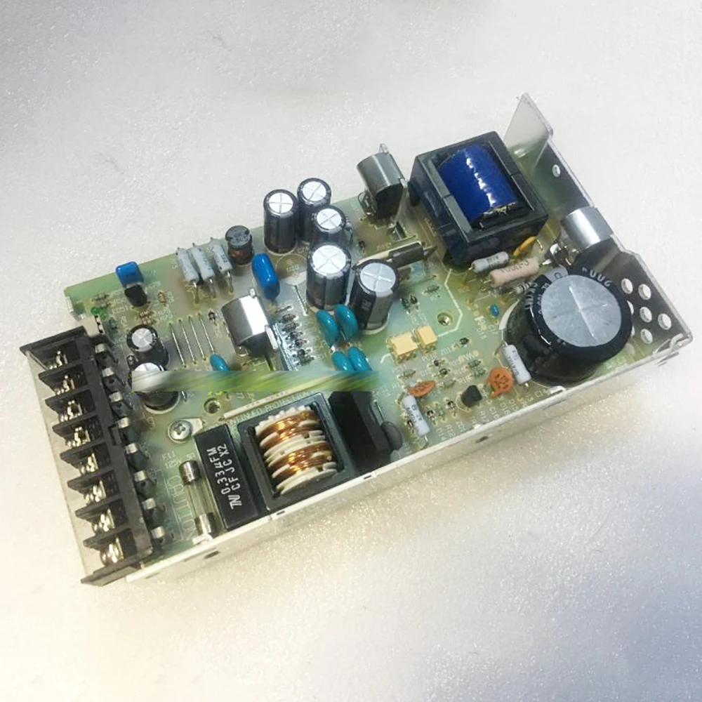 

RMB50A-2 для оригинального импульсного источника питания COSEL для разборки 24 В/1,8 А 50 Вт