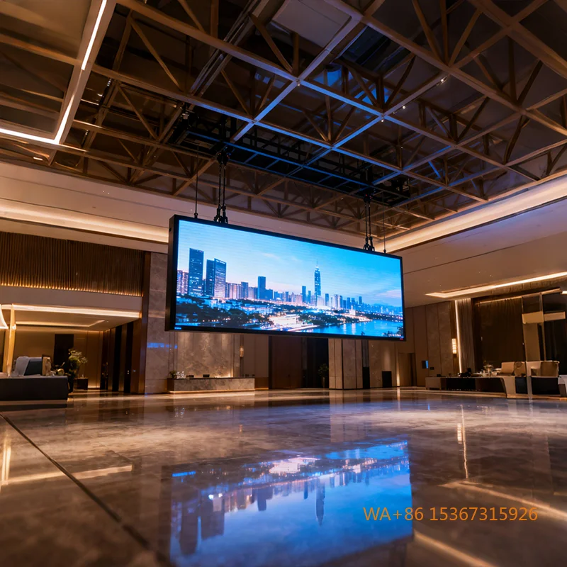 

P1.86 Indoor LED Screen Luggage Detail Display for Mall Shoe & Bag Section