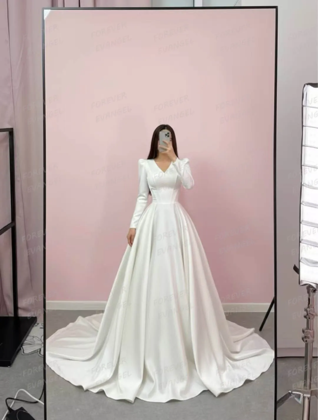 Simple Sweep Train Wedding Dresses Woman A Line Satin V Neck Long Sleeve Bride Gowns Formal Ruffles Customized Vestidos De Novia