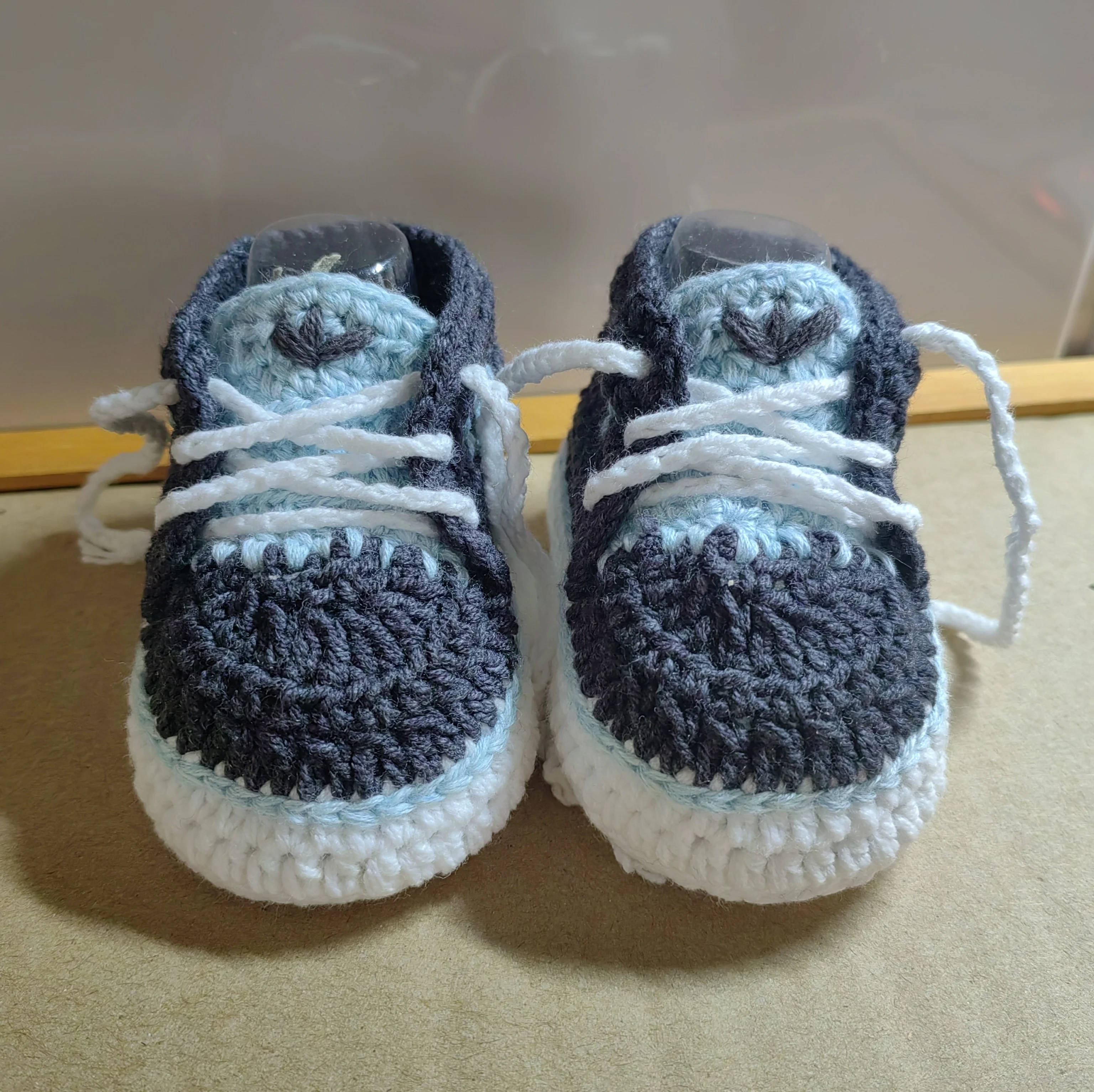 Spring Winter Boys Girls Firs Walkers Casual Shoes Handmade Cotton Soft Shoes For Newborn Kid Shoes 0 to 6 months boys White Red