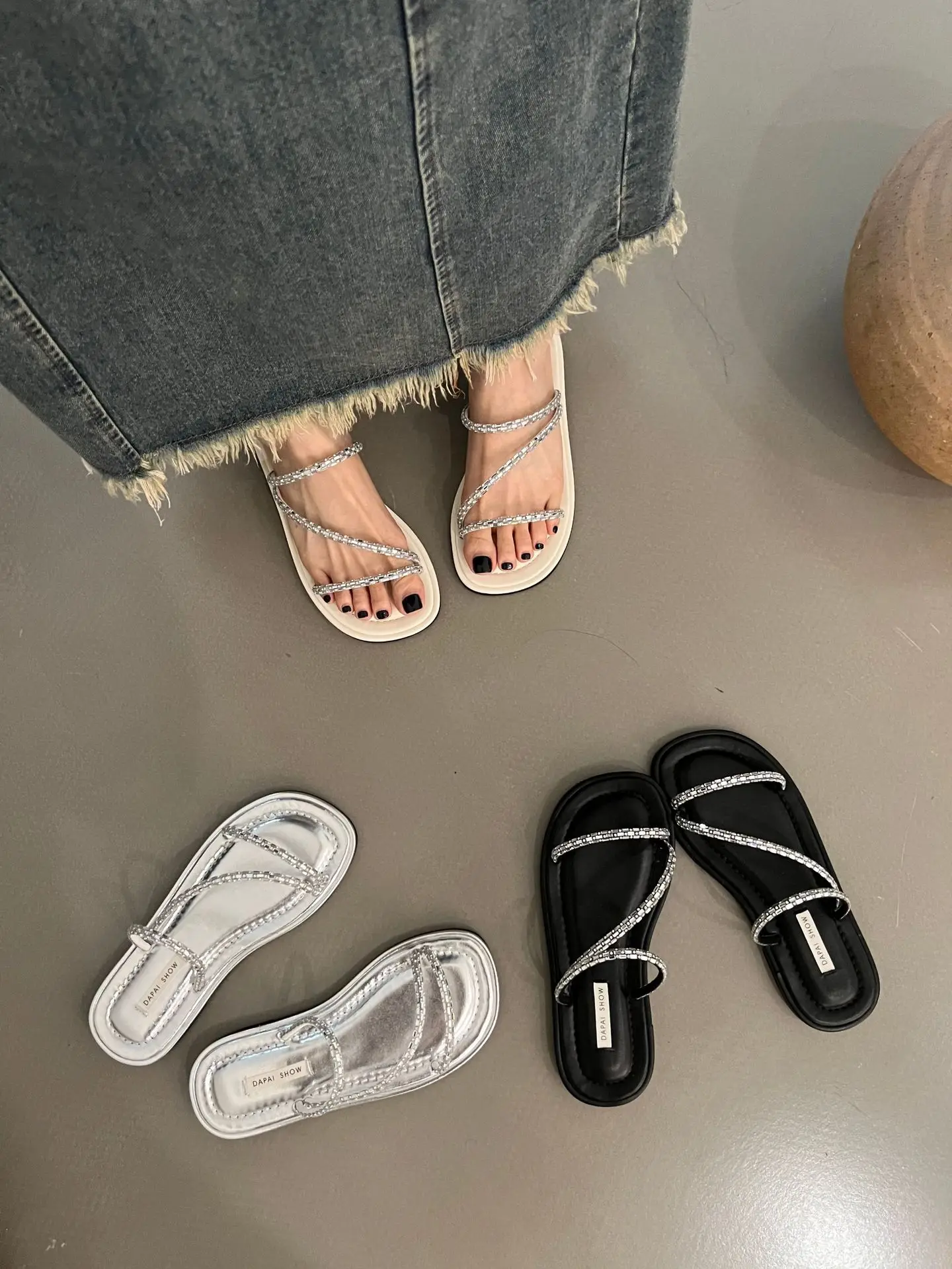 Mid-Calf Strap Rhinestone Sandals Clear Heels 2024 Summer Open Toe Female Shoe Buckle Peep Girls Low Retro New Flat Fabric Rome