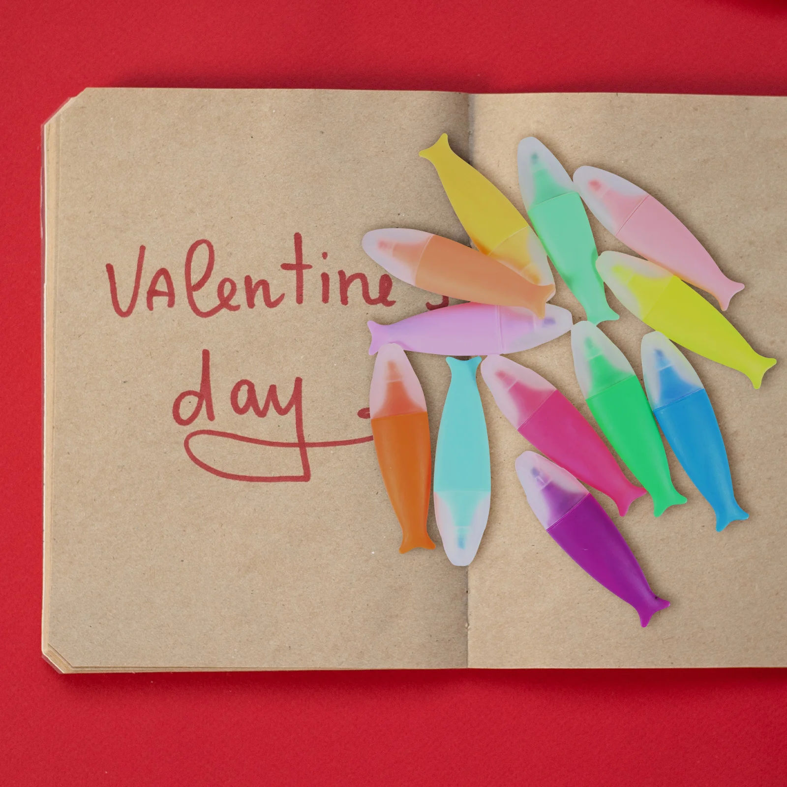 

12Pcs Fluorescent Watercolor Pens Bright Non-Leak Cartoon Fish Design Creative Drawing Art Marker for Kids Fluorescent Pens