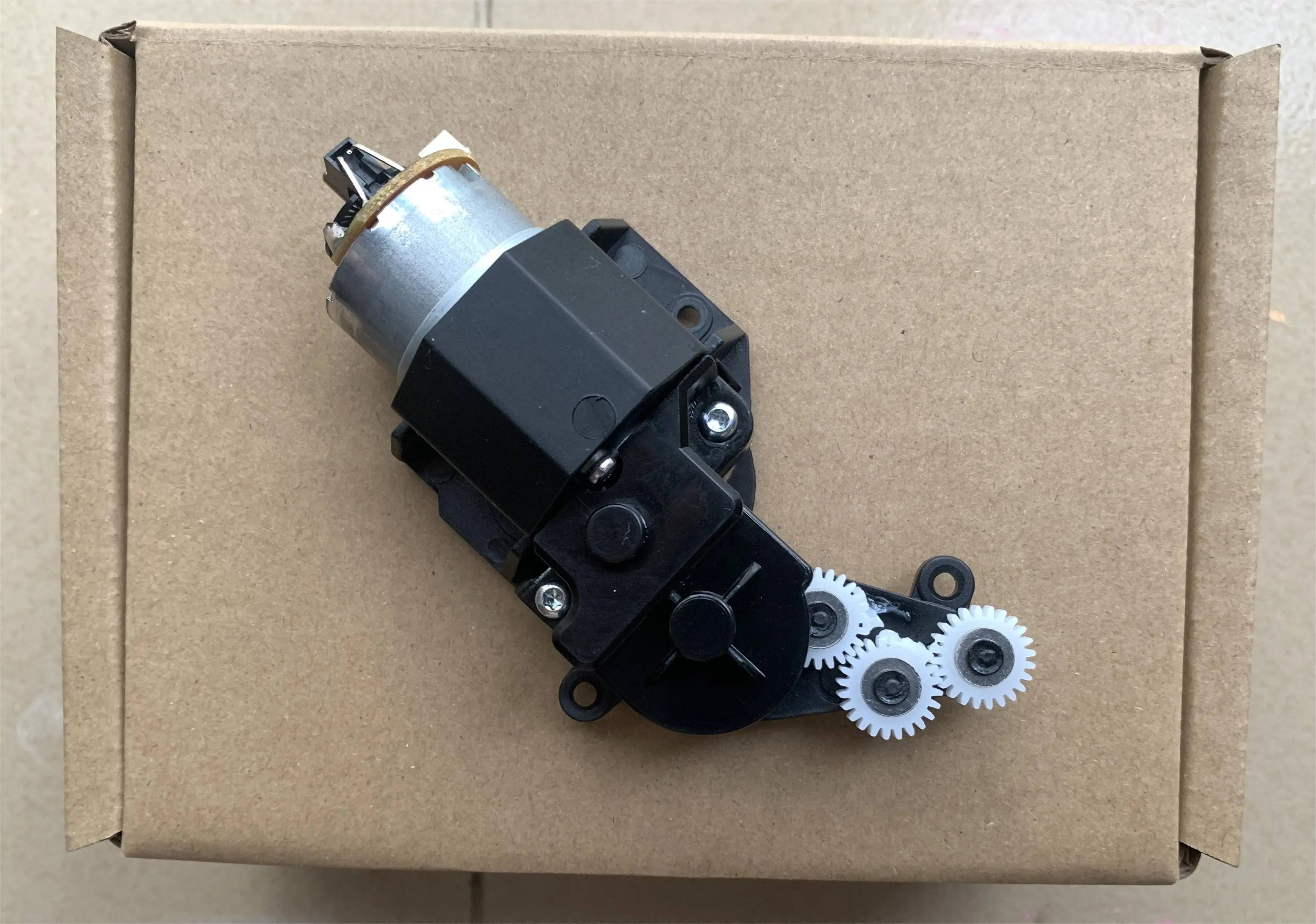 Q6718-67017 Starwheel Motor Voor Designjet T610 T620 T770 T790 T795 T1100 T1200 T2300 Z2100 Z3100 Z3200 Z5400 Pojan