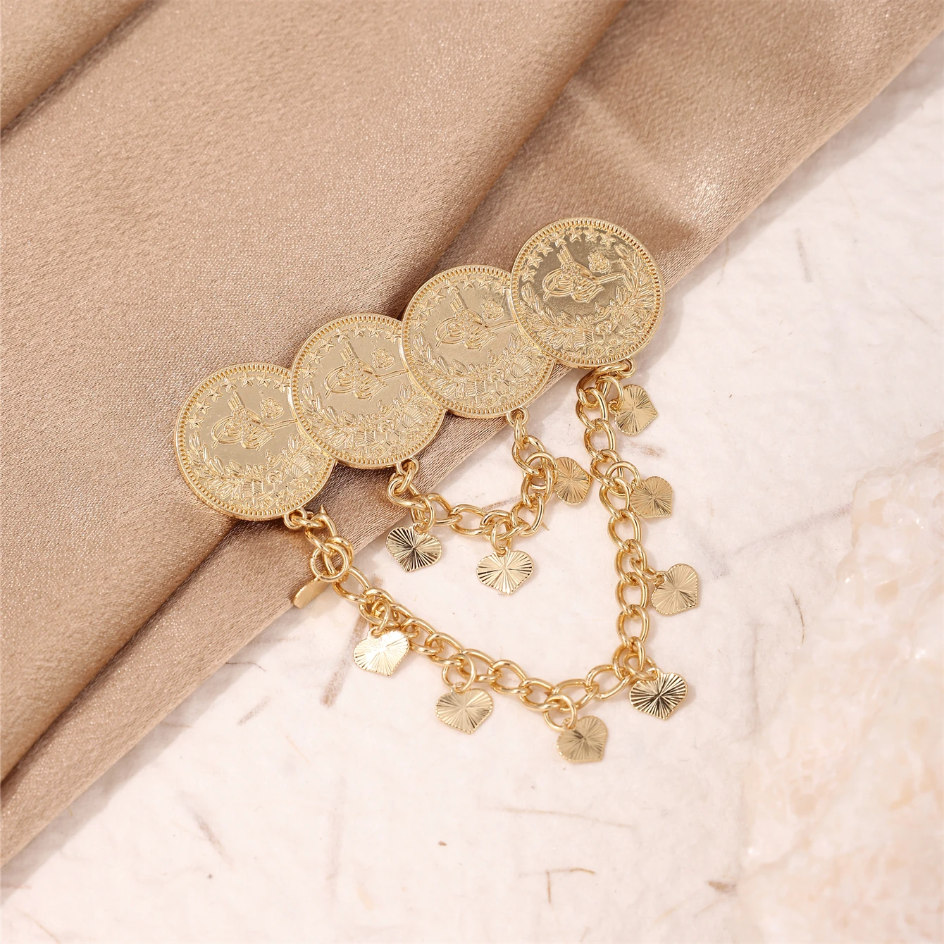 A Delicate Turkish Lady Corsage The Bride Tassel Brooch French Retro Coin Style Collar Button Clothing Accessories
