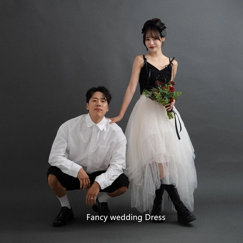 Vestido de novia blanco y negro sencillo y elegante, sesión de fotos de Corea, línea A, vestido de novia de tul suave, vestidos con tirantes finos personalizados