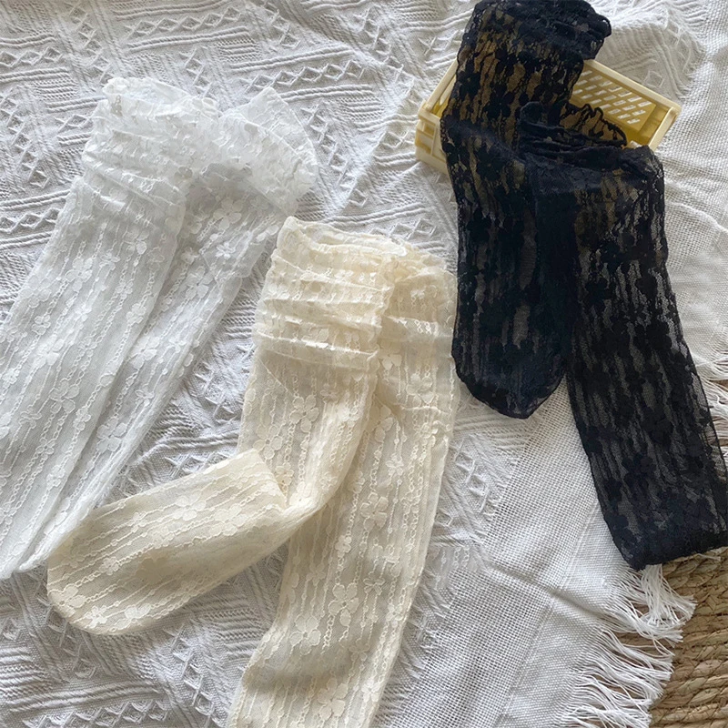 Lolita Sweet White Pile Socks Women Mesh Fishnet Thin Nylon Silk Retro Flower Lace Socks Ladies Hollow Transparent Crew Socks