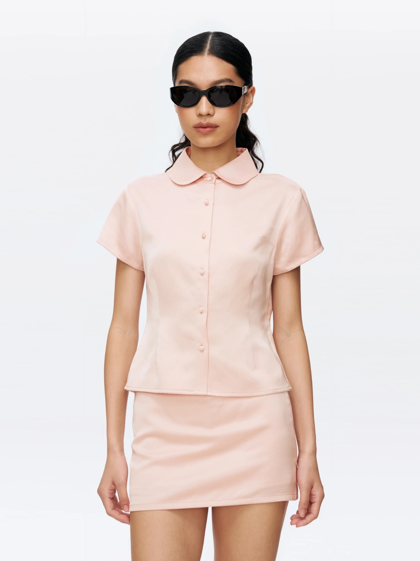 

Oneup Silk Satin Short Sleeve Doll Collar Slim Fit Shirt Women Summer Lightweight Luxury Feel Shirt Skin Friendly Breathable