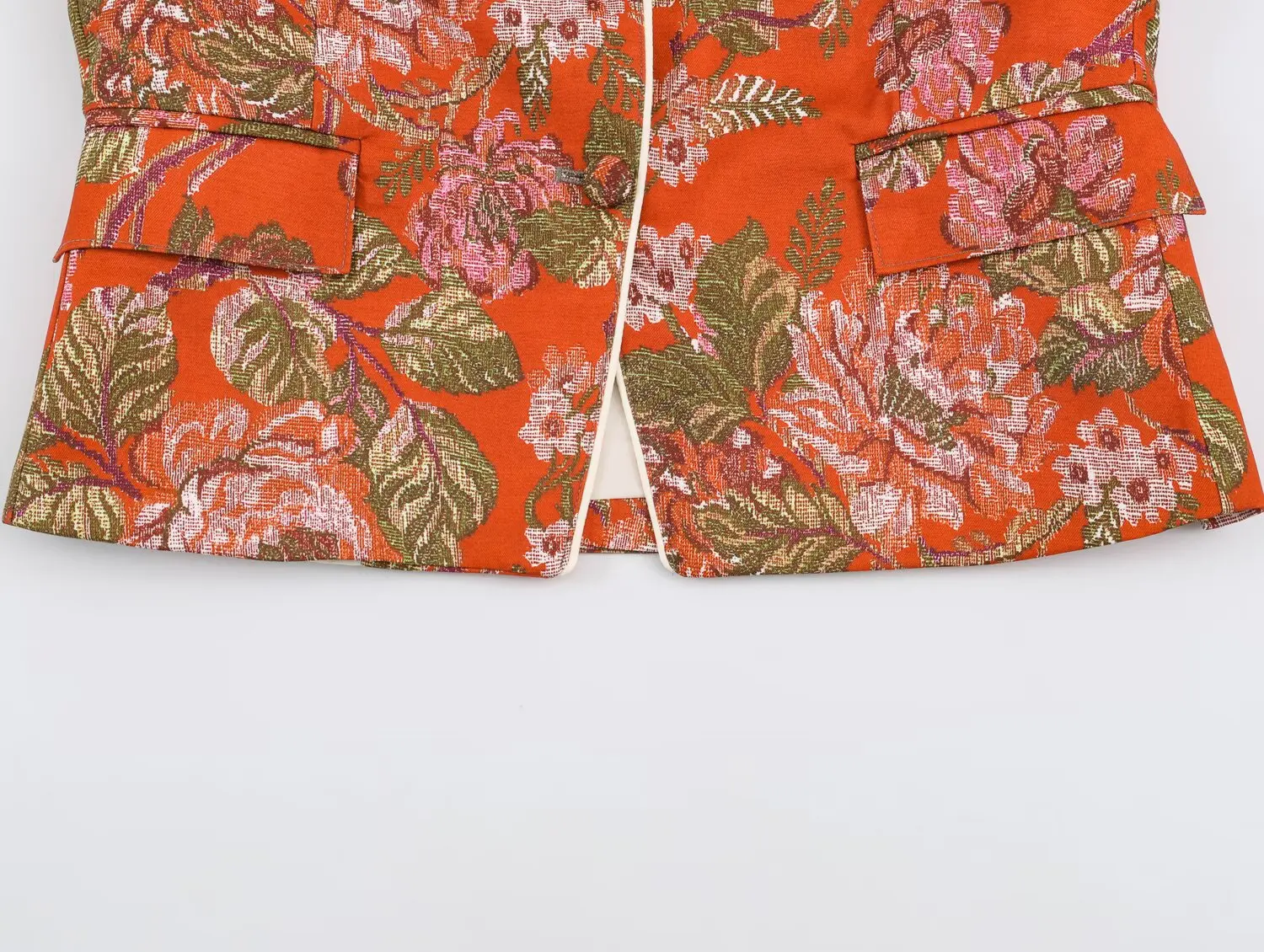 KONDALA Damen Blazer mit schickem Blumenmuster, eleganter, lässiger, schmaler Blazer mit Knöpfen, Trendiger Vintage-Blazer für den Frühherbst/Herbst 2026 – Detail 10