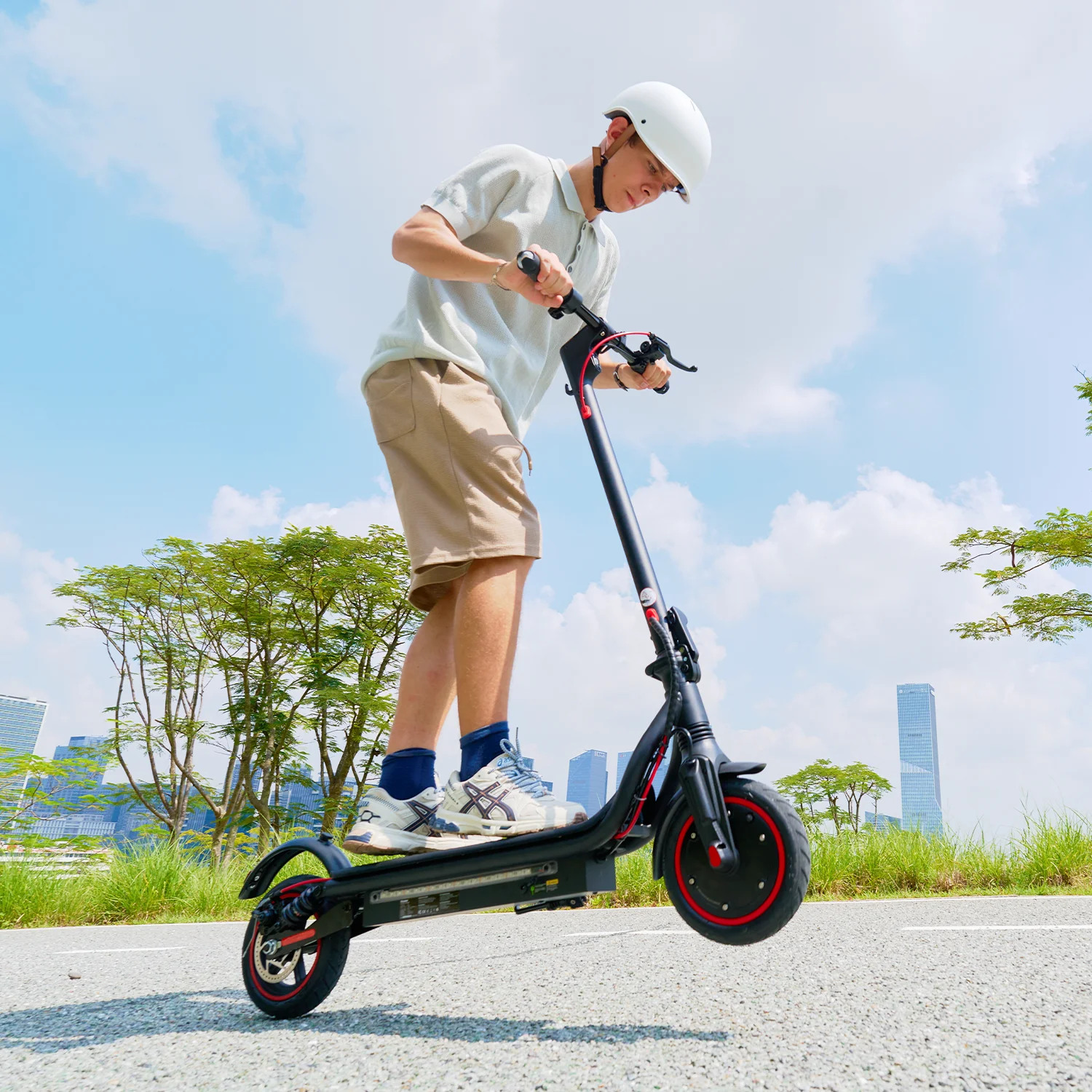 iScooter W7 Patinete Eléctrico 35km/h, Batería 36V 10.5Ah, Autonomía 37km, Motor 650W, Neumáticos de 8.5'', Suspensión Delantera y Trasera, Aplicación Voltix