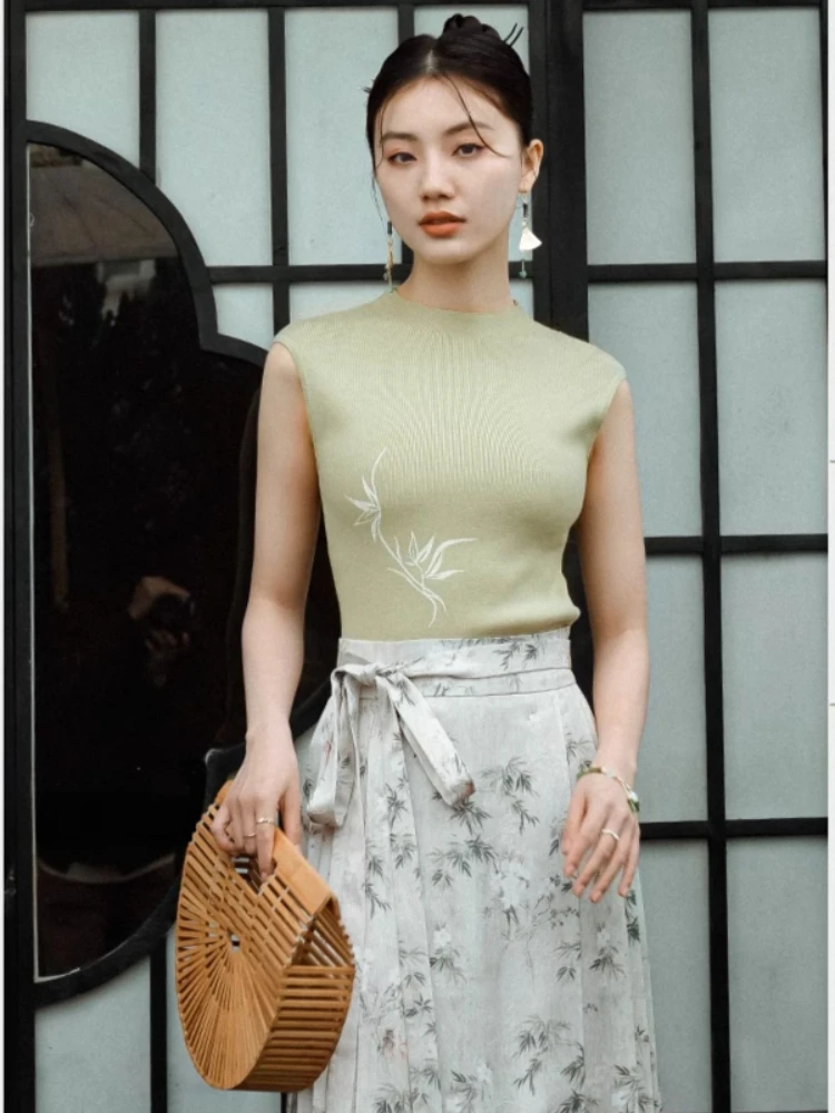 

OLrain Women's Knitted Vest 2025 Summer Green Slim Sweaters Chinese Style Stand-Up Collar Printing Lady Sweaters Vest O24XZ91859