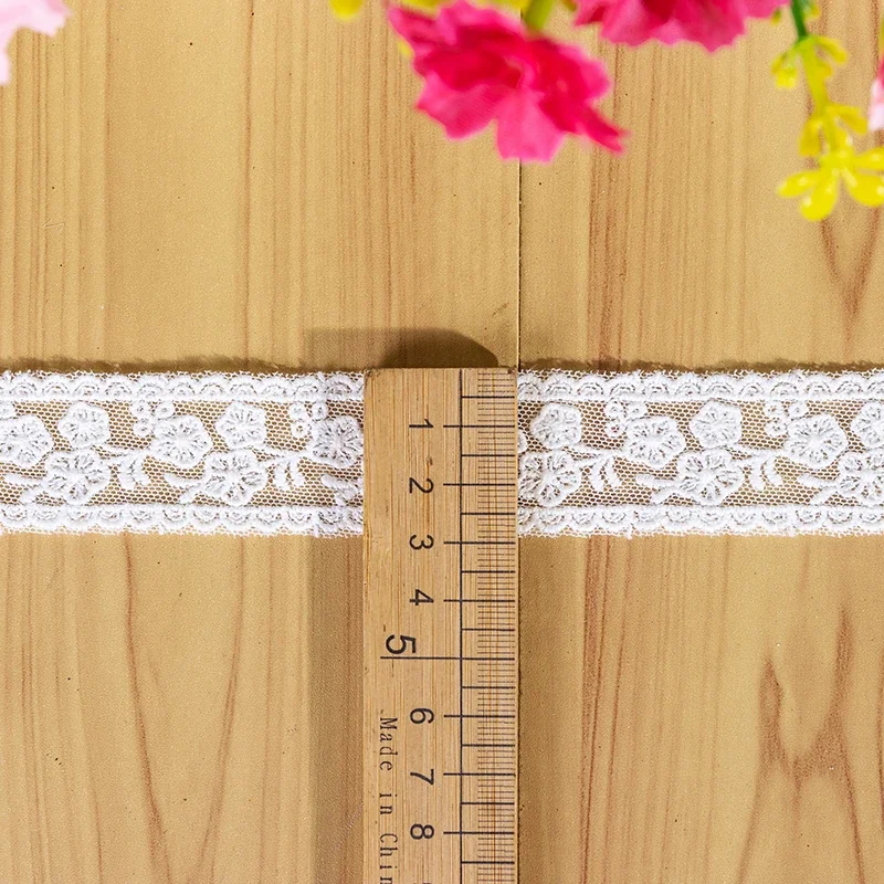 شريط دانتيل شبكي على شكل زهرة مطرزة، زخارف من القماش باللون الأبيض الفاتح، فستان حفلات الزفاف، أغطية رأس ذاتية الصنع، إكسسوارات فيونكات الشعر