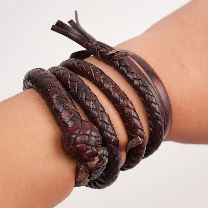 Outdoor Portable EDC Cowhide Bracelet Small Leather Whip Self-defense Tool Whip