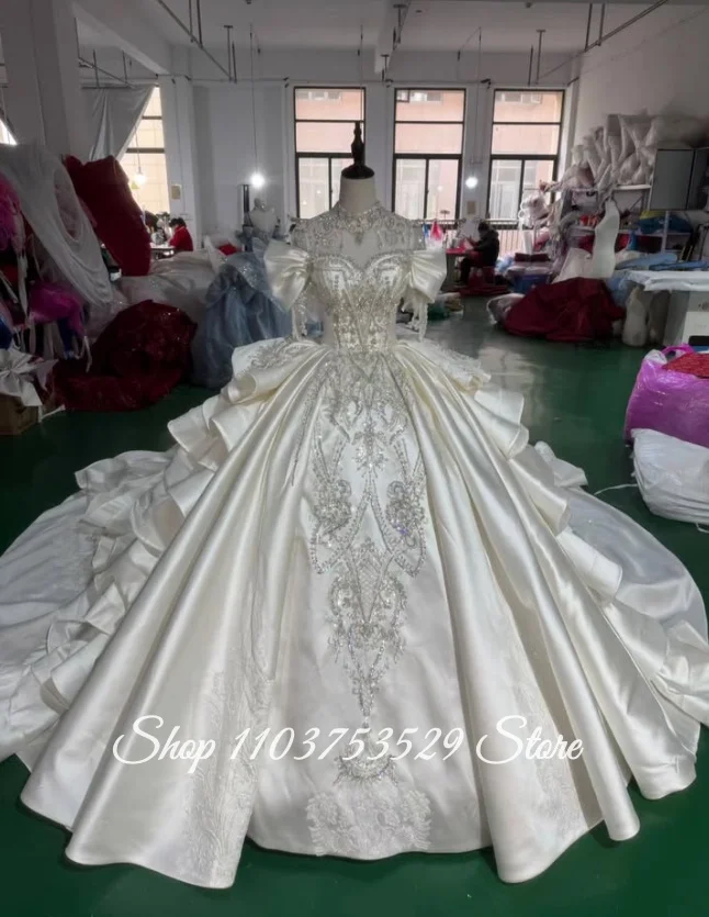 Customised Princess-Style Wedding Gown with Gorgeous Beading Crystal-Embroidered Luxury Bridal Gown Formal Occasion Ball Gown