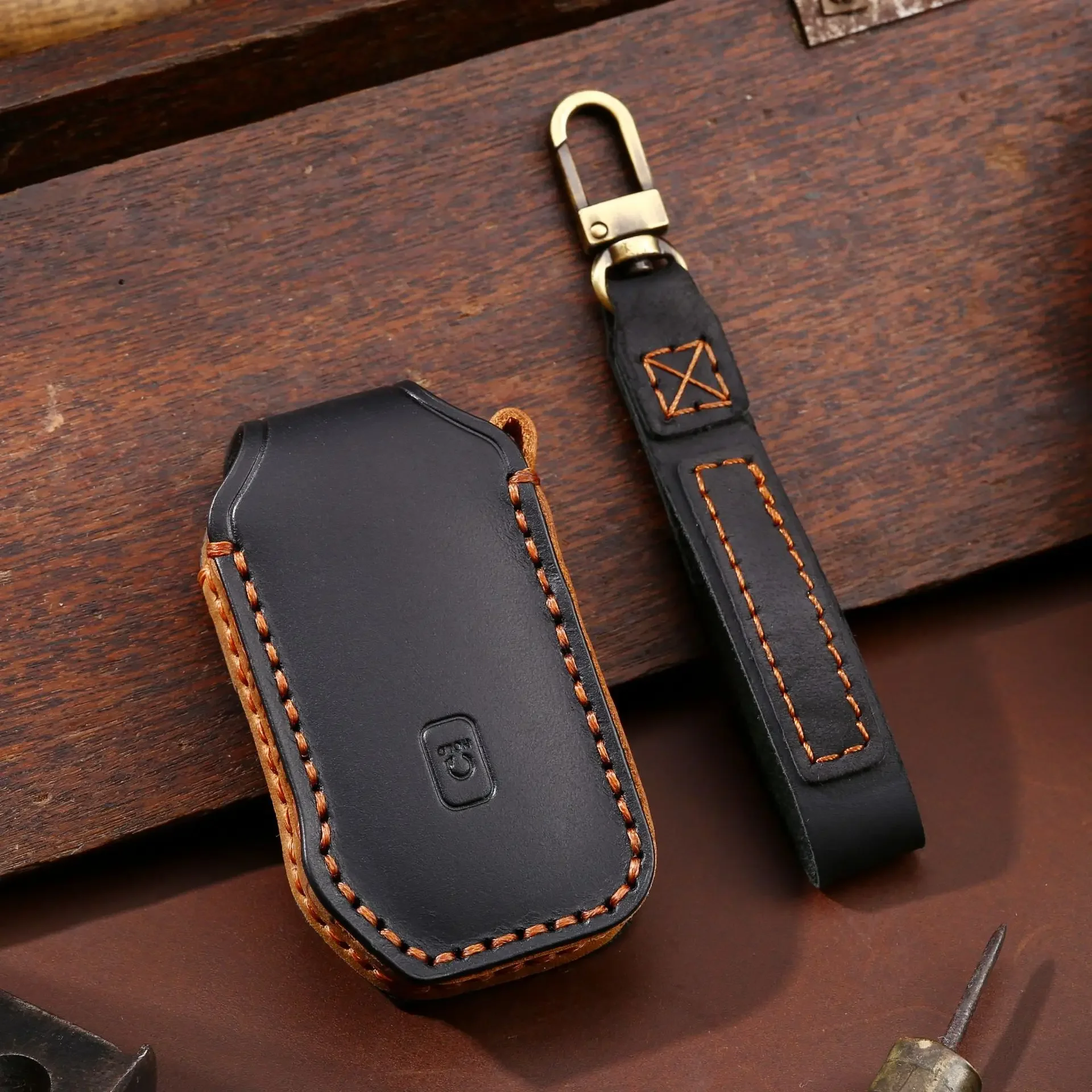 

1pc Leather Car Key Case Cover Fob Protector Keychain Auto Accessories For Kia Sorento Seltos K5 Sportage Ceed Cerato Forte