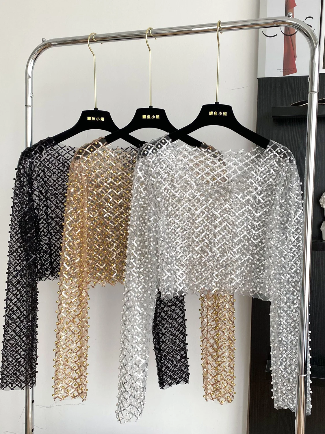 

Длинный топ с бисером и длинными рукавами для женщин, летний, тонкий, прозрачный, с защитой от солнца, модный, универсальный, в корейском стиле, свободного кроя.