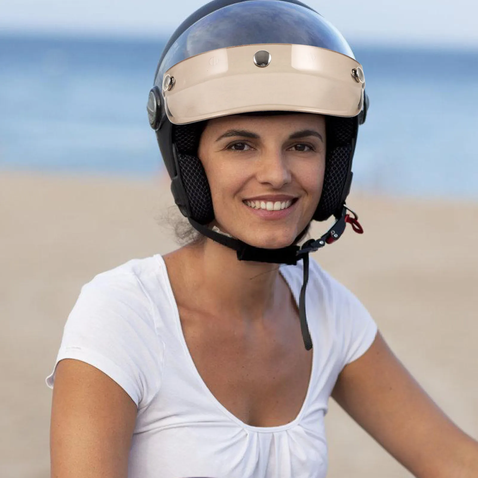

Visor Replacement Sturdy High Hardness Plastic Motorcycle Visor Compatible with Most Helmets Timeless Design Unisex