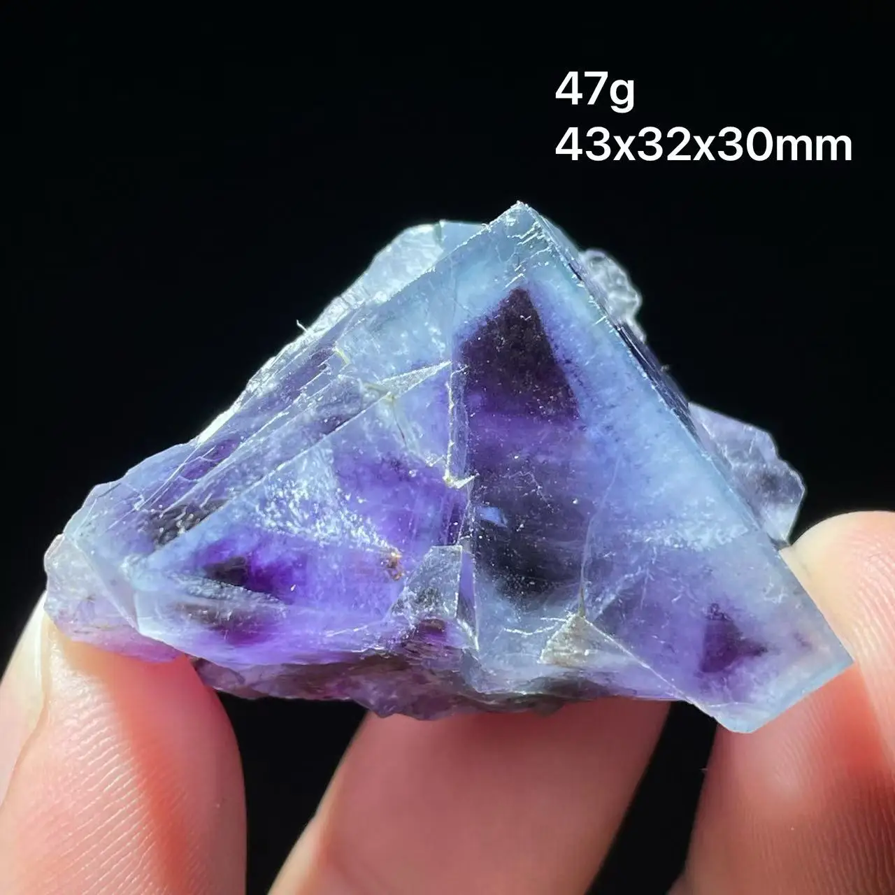 100% natural fluorite Inner Mongolia phantom blue fluorite UV blue mineral specimen from Inner Mongolia