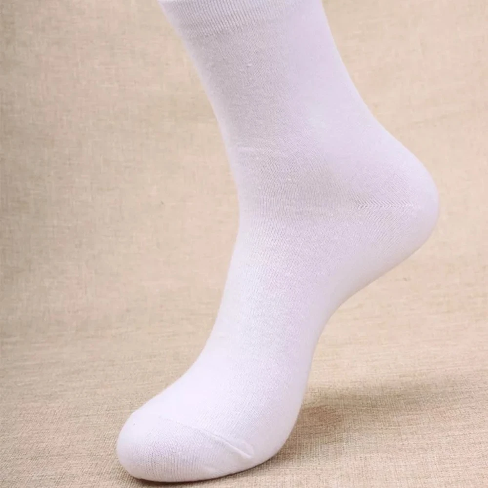  1Pairs Men Cotton Socks Black White Male Short Socks Cotton Sports Socks Men Socks Breathable Spring and Autumn Ankle Socks