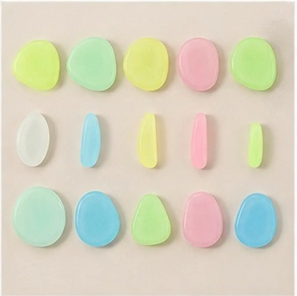 500Pcs Glow in The Dark Pebbles Uv Charging Luminous Gravel for Aquarium Fish Tank Fairy Garden Glass Jar Patio Pathway Decor