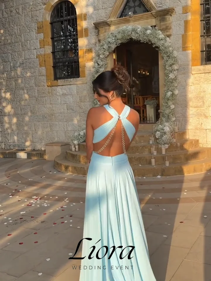 Liora Customized Sky Blue Pleated Halter Evening Gown Metal Chain Open Back Cut Out Chest Prom Dress Vestido De Festa