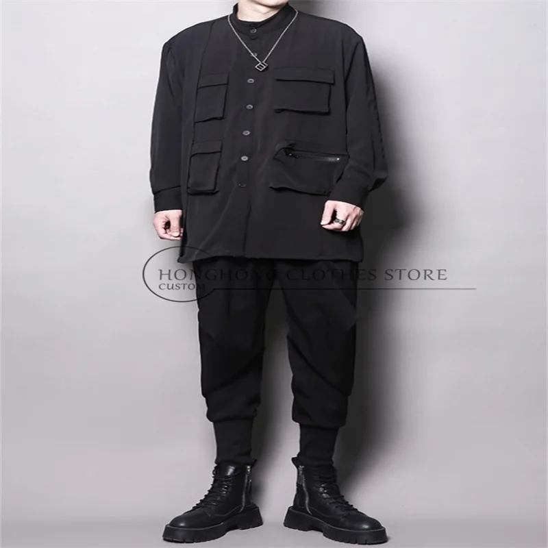 This is a dark and stylish, multi-pocket, large-sized, loose long-sleeved shirt for spring and autumn