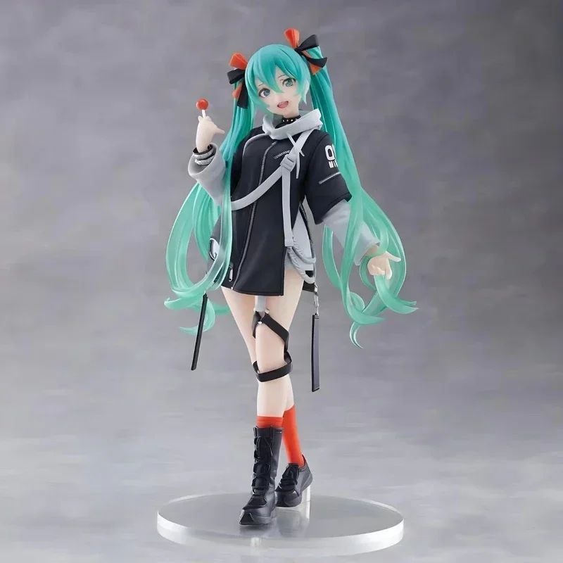 Hatsune Miku Peripheriegeräte 18 cm/7,09 Zoll süße Figur Punk Mode Ornamente Cosplay Spielzeug Modell Sammlerstück Schreibtisch Urlaub Geschenk Dekor