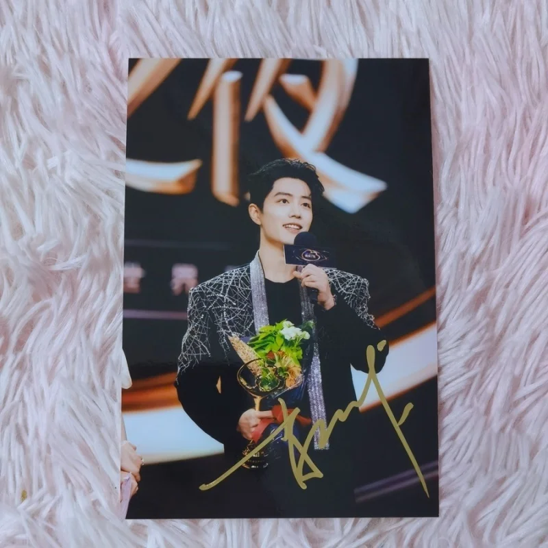 Xiao Zhan 2023 Weibo Night autographed photo 6-inch 3-inch non printed as birthday gift for friend