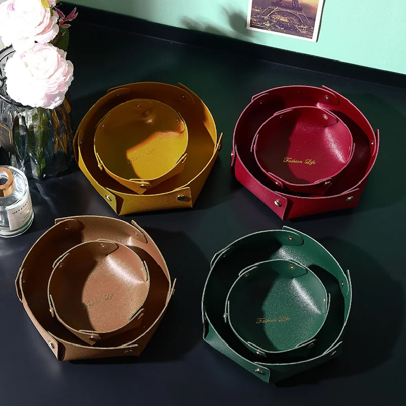 

2Pcs Leather Round Tray Organizer Jewelry Tray Glossy Leather Desk Organizer Leather Catchall Tray for Jewelry Key Coin Watch