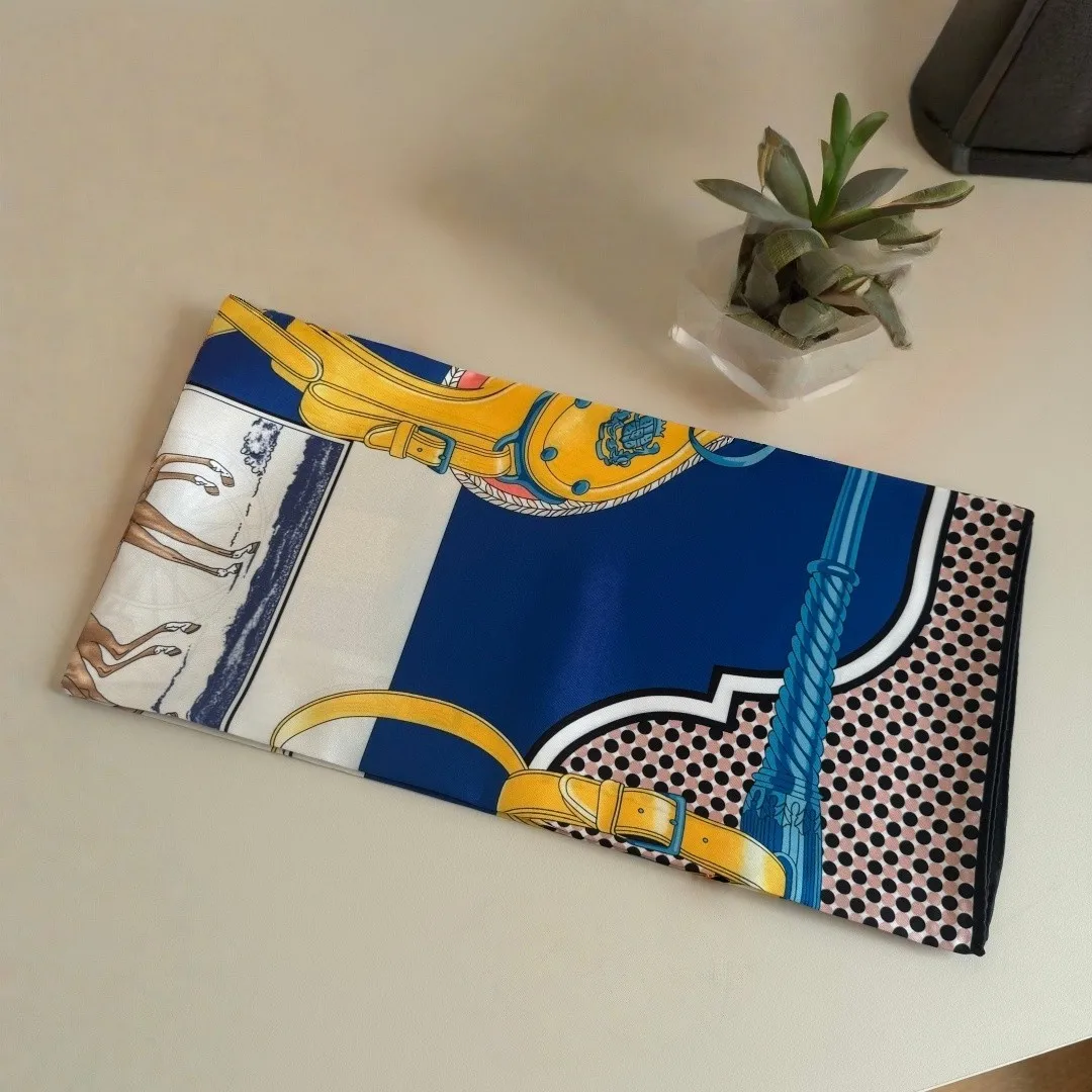 

Hot Selling New Women's Scarf Carriage Theme Silk Scarf Retro Print Shawl/headscarf Headband/bag Accessory Holiday Gift 90*90cm