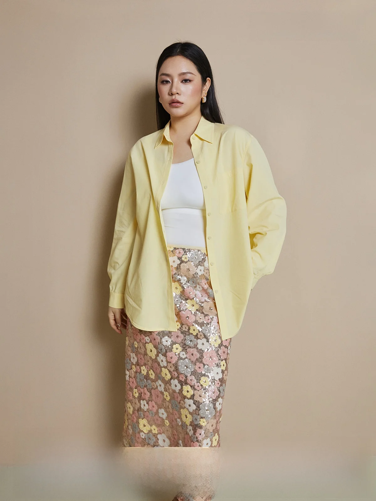 

Плюсмальная весенняя коллекция, легкий дышащий комплект с воротником и вышитым тяжелым рабочим топом с юбкой для женщин