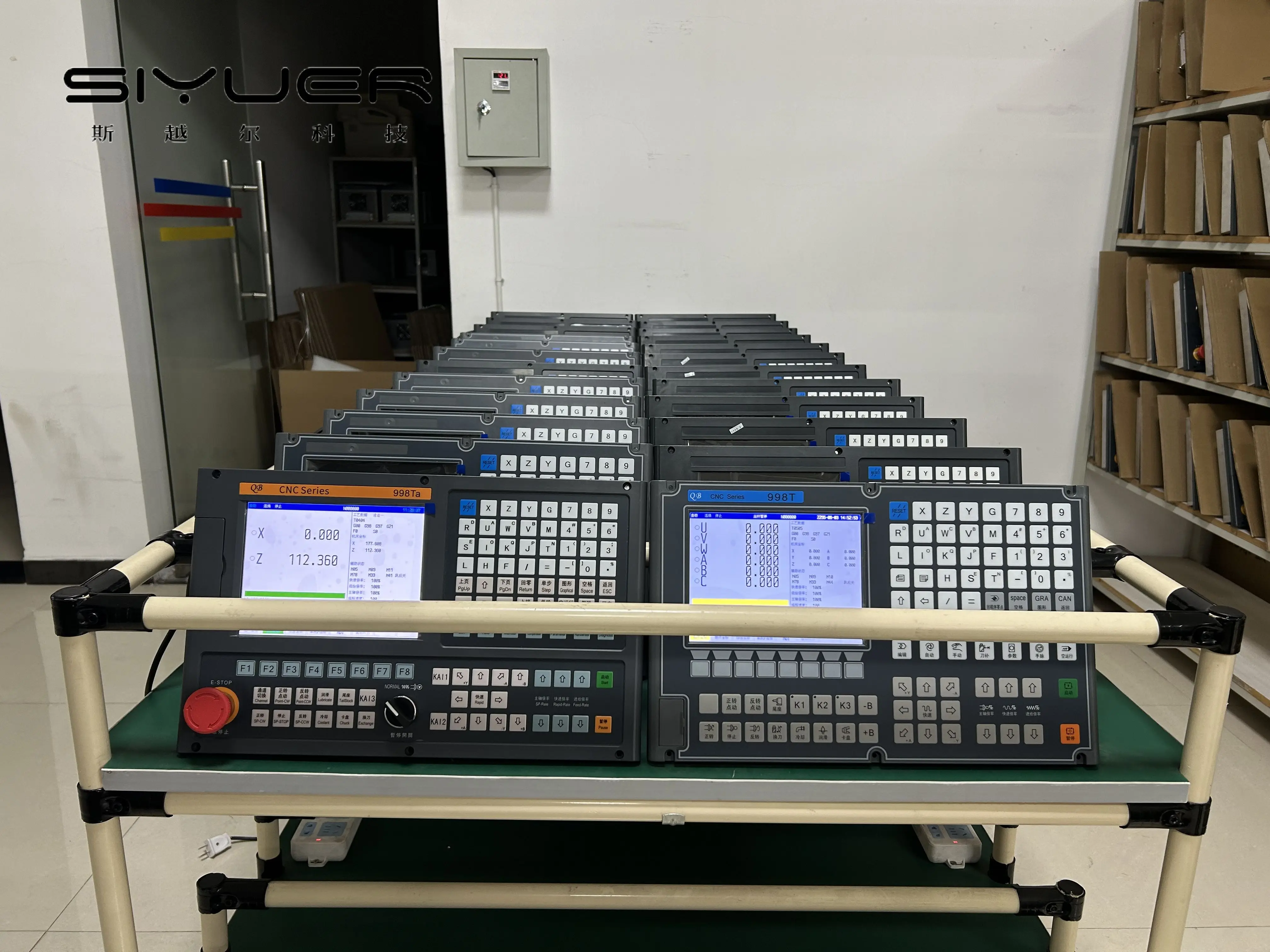 998Ta 4 محور المطلق CNC تحول مخرطة تحكم مع محرك سيرفو ومجموعة المحرك IO التتابع مجلس قطع النجارة راوتر #4