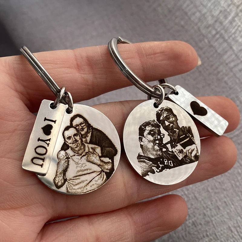 

Photo Portrait Customized Circle Rectangle Pendant Keychain Stainless Steel Text Picture Engraved Key Ring Gift for Boyfriend