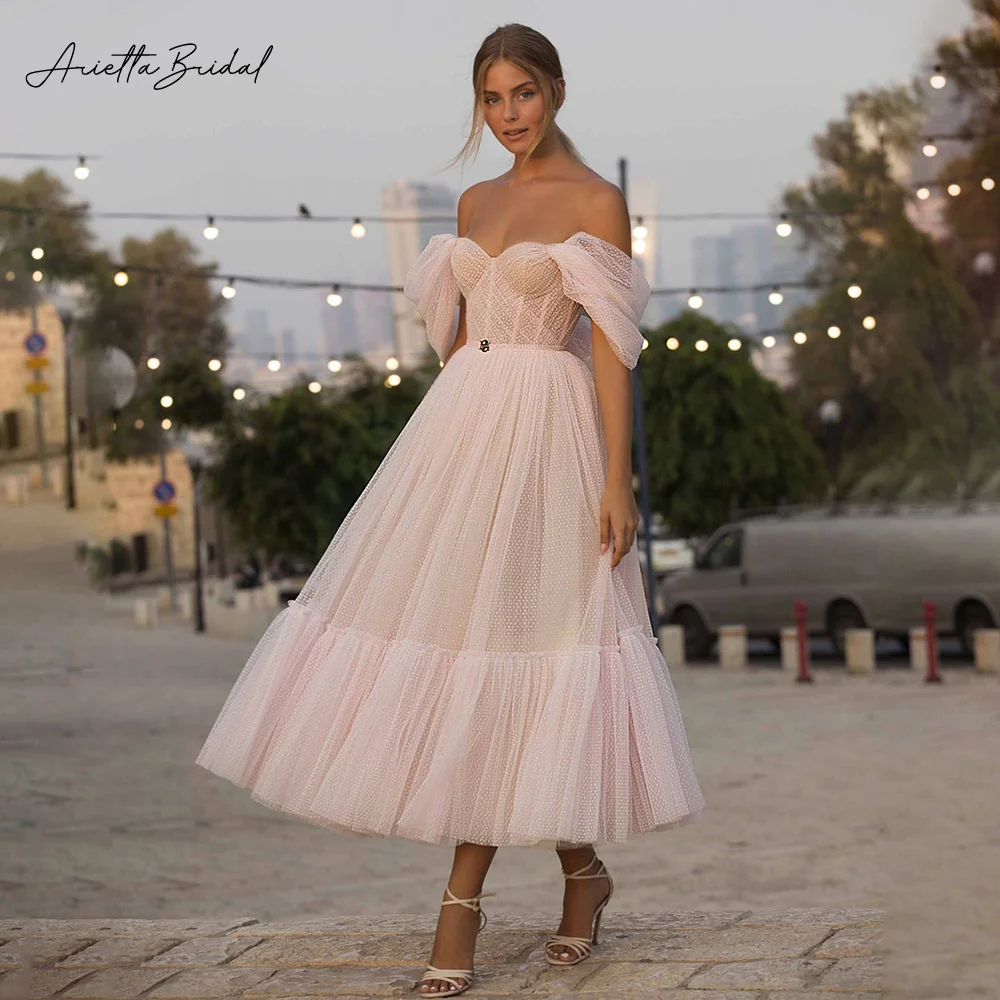 

Arietta Blush Pink Dotted Tulle Midi Prom Dresses Sweetheart Off the Shoulder Tea-Length A-Line Wedding Party Dresses Open Back