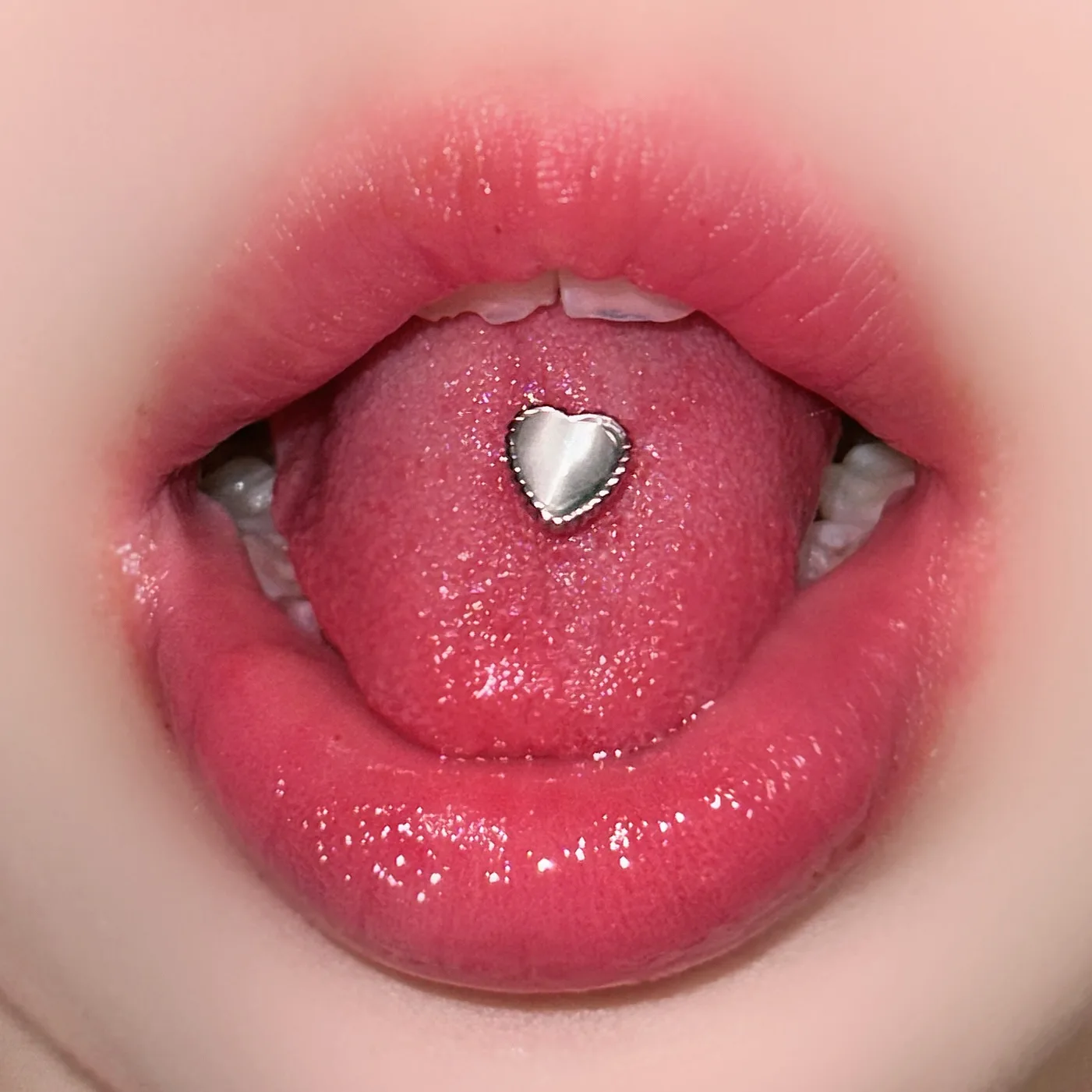 Love Peach Heart Opal Polarized Tongue Nail Sweet and Cute Piercing Tongue Ring Titanium Steel Jewelry Accessories