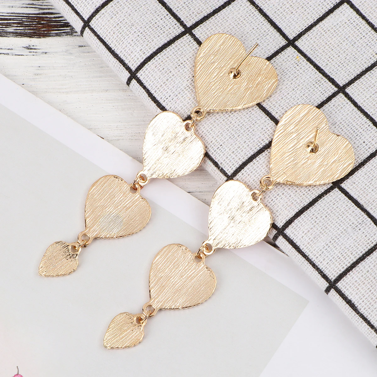 

Love Earrings Heart-Shaped Creative Tassel Long Hoop Lady Bob Vintage Accessories