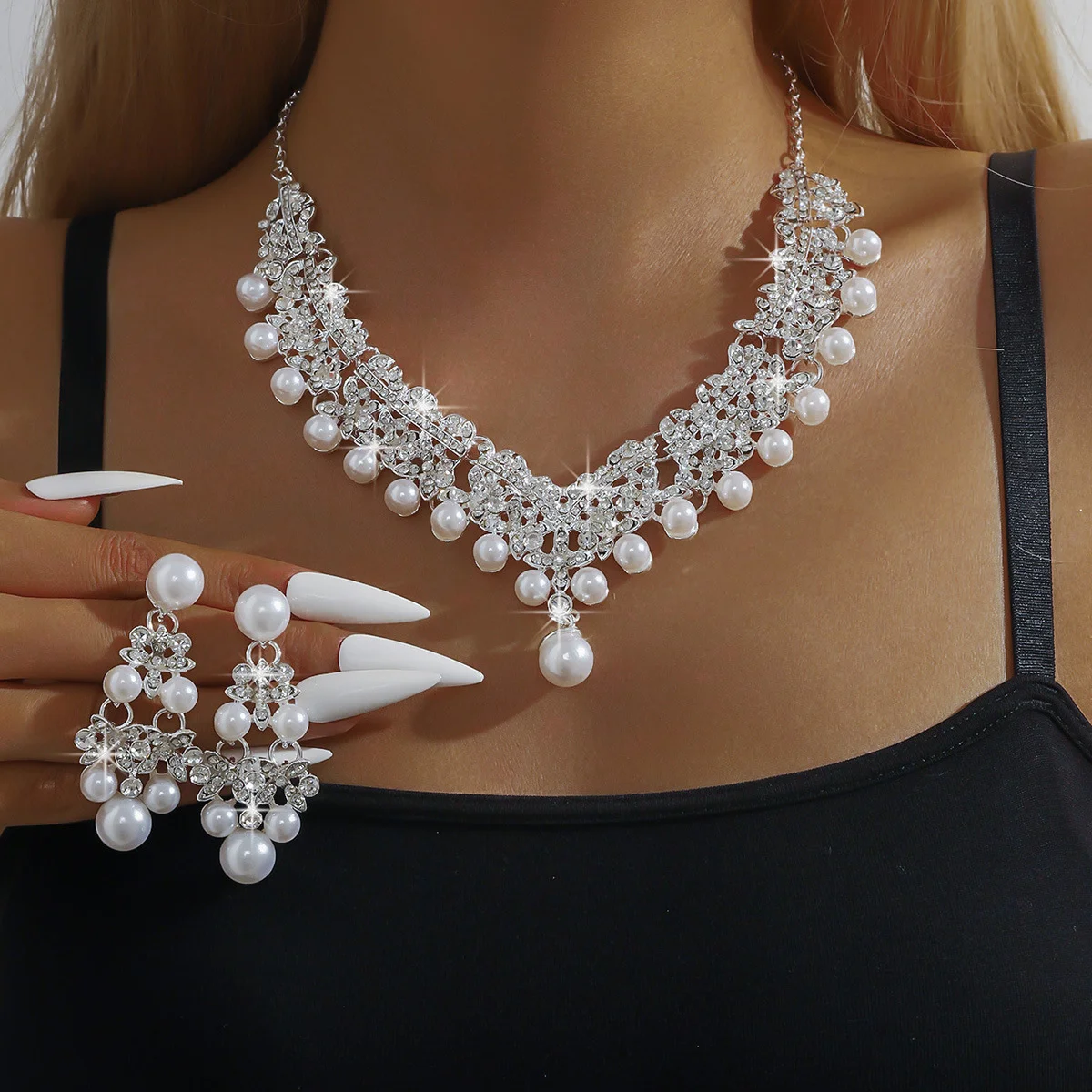 

New style bridal jewelry - alloy rhinestone pearl necklace and earrings set. Gift for a friend's wedding