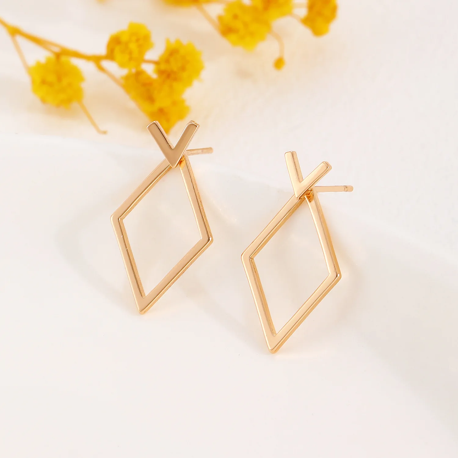 Stylish Stainless Steel Hollow Rhombic Stud Earrings for Women Minimalist Geometric Fashion Jewelry Accessories Party Gifts