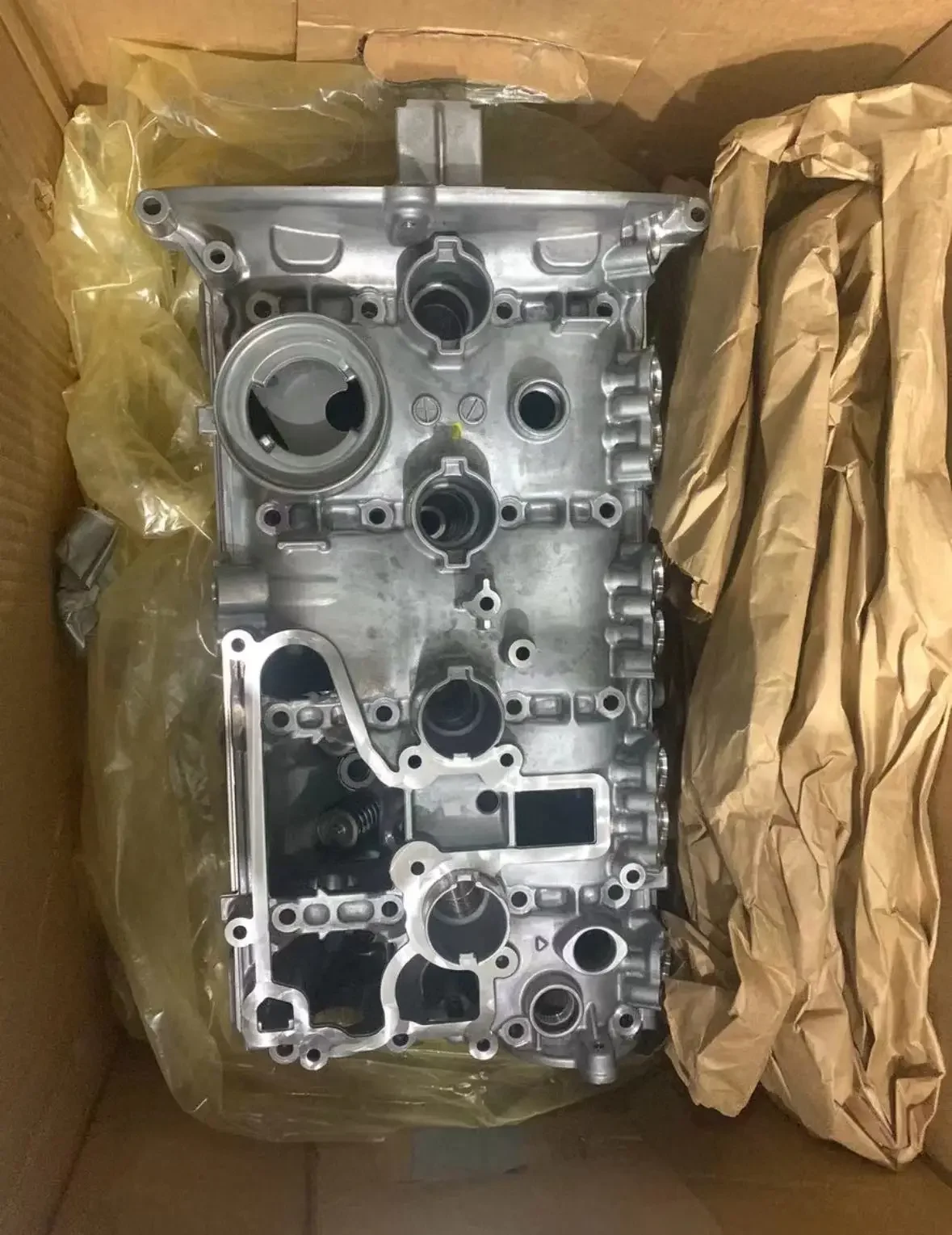 

06H103064N 06H103063N 06H103064NX Cylinder Head Assembly for Q5 A4 A5 Multivan CJK Engine