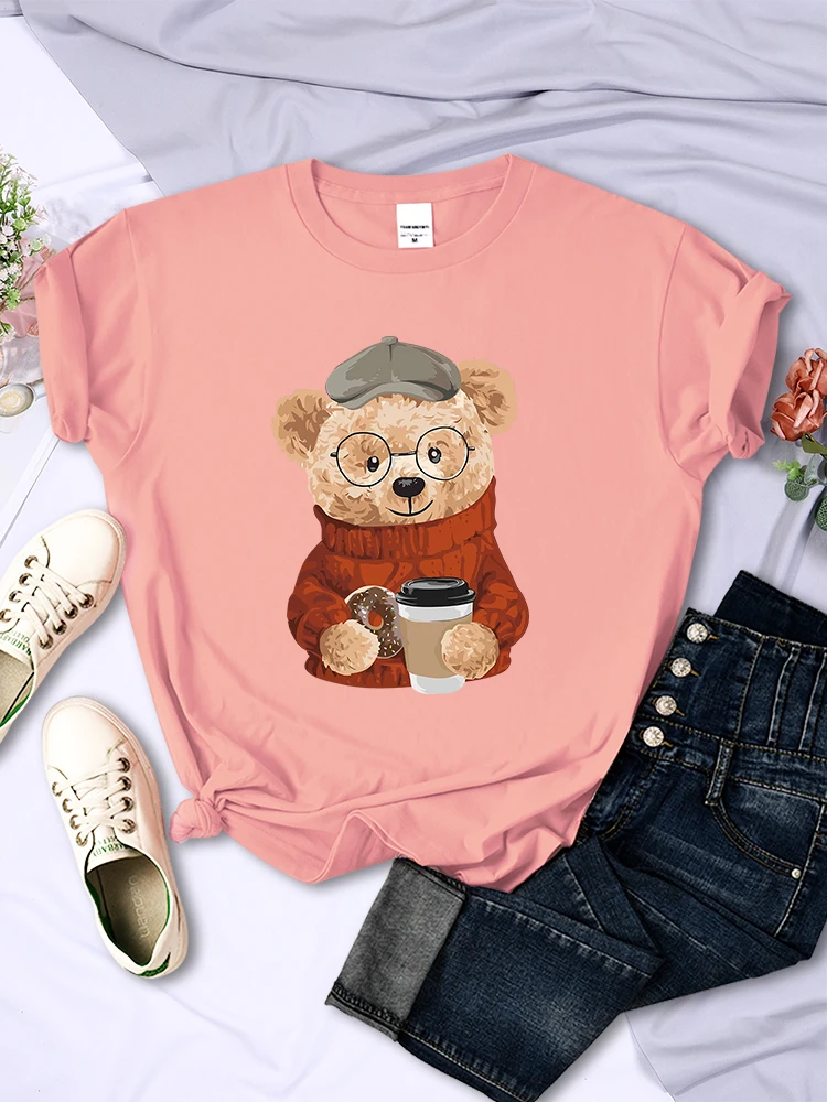 Teddy Bear Who Loves Donuts And Coffee Print Tshirts Women Street Gothic Clothes Summer Breathable Short Sleeve Pulovers T-Shirt