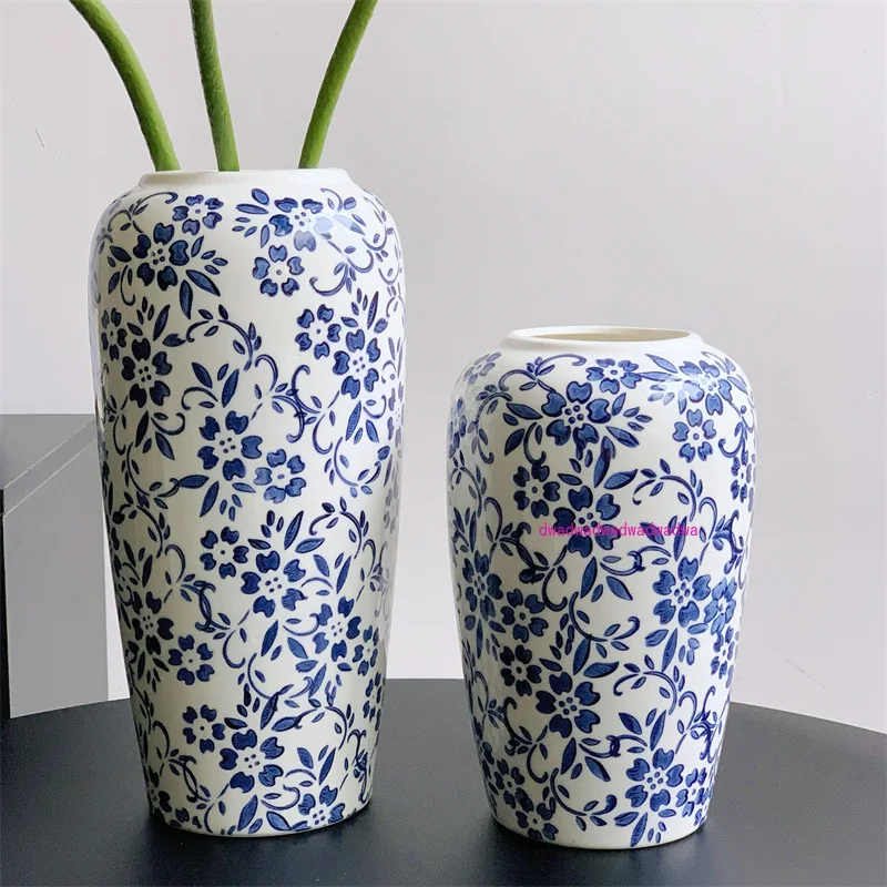 blue-white porcelain ceramic vase, retro pattern ornament in living room, high-end sense antique arrangement vase flower ware