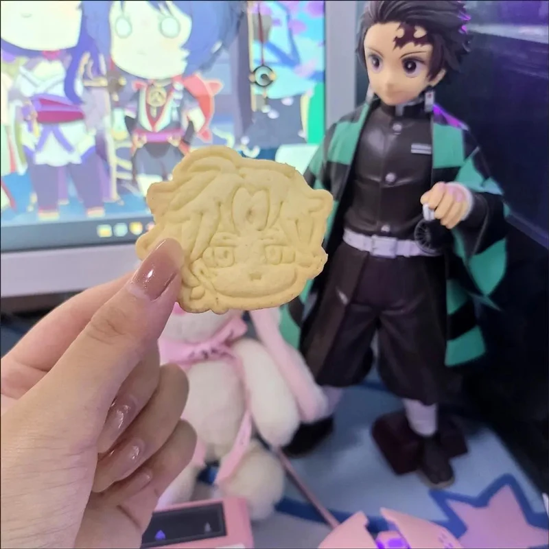 Genshin Impact Cookie Embosser Mold Cute Scaramouche Itto Shogun Pattern Cookie Cutter New Year Party Fondant Cake Decorat Tools view 6
